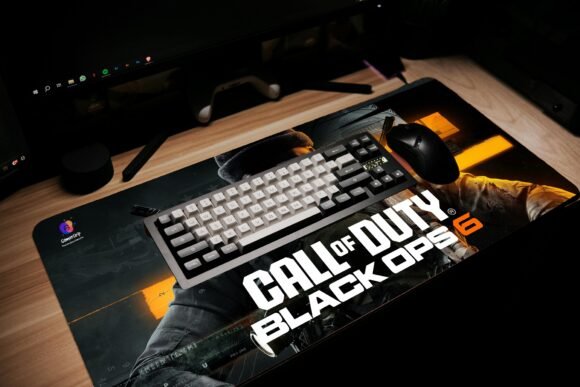 GamerGrip XL (Extended Gaming Pad) Command Centre-Call Of Duty Edition